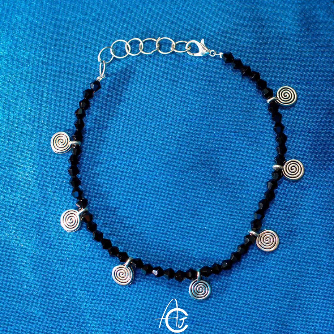 Spiral charms Anklet : Handmade