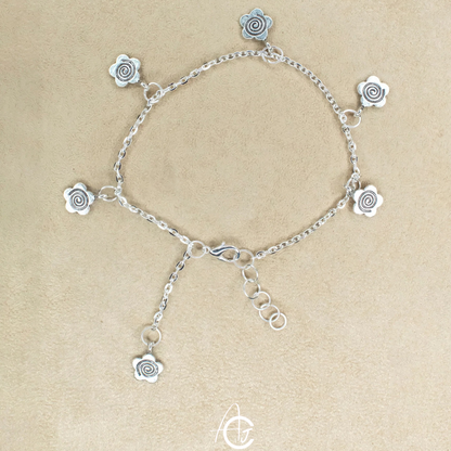 Floral Bracelet : Handmade