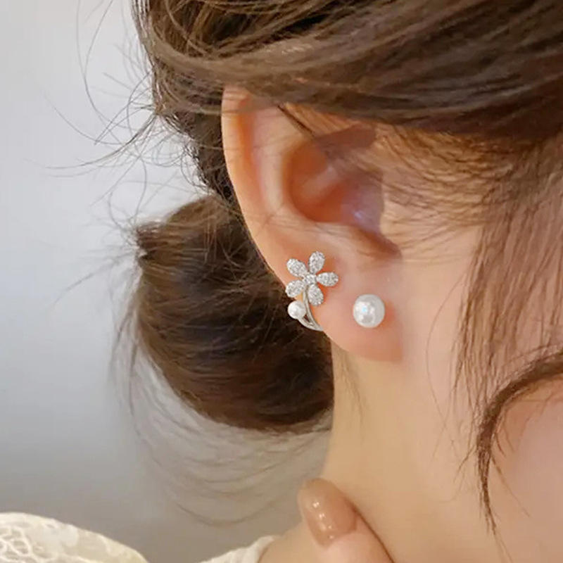 Flower Bling Pearl Earrings