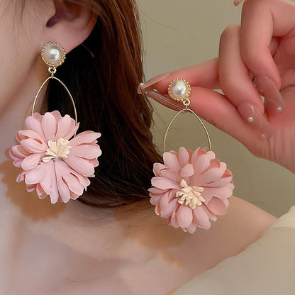 Stetement Flower Dangle Earrings