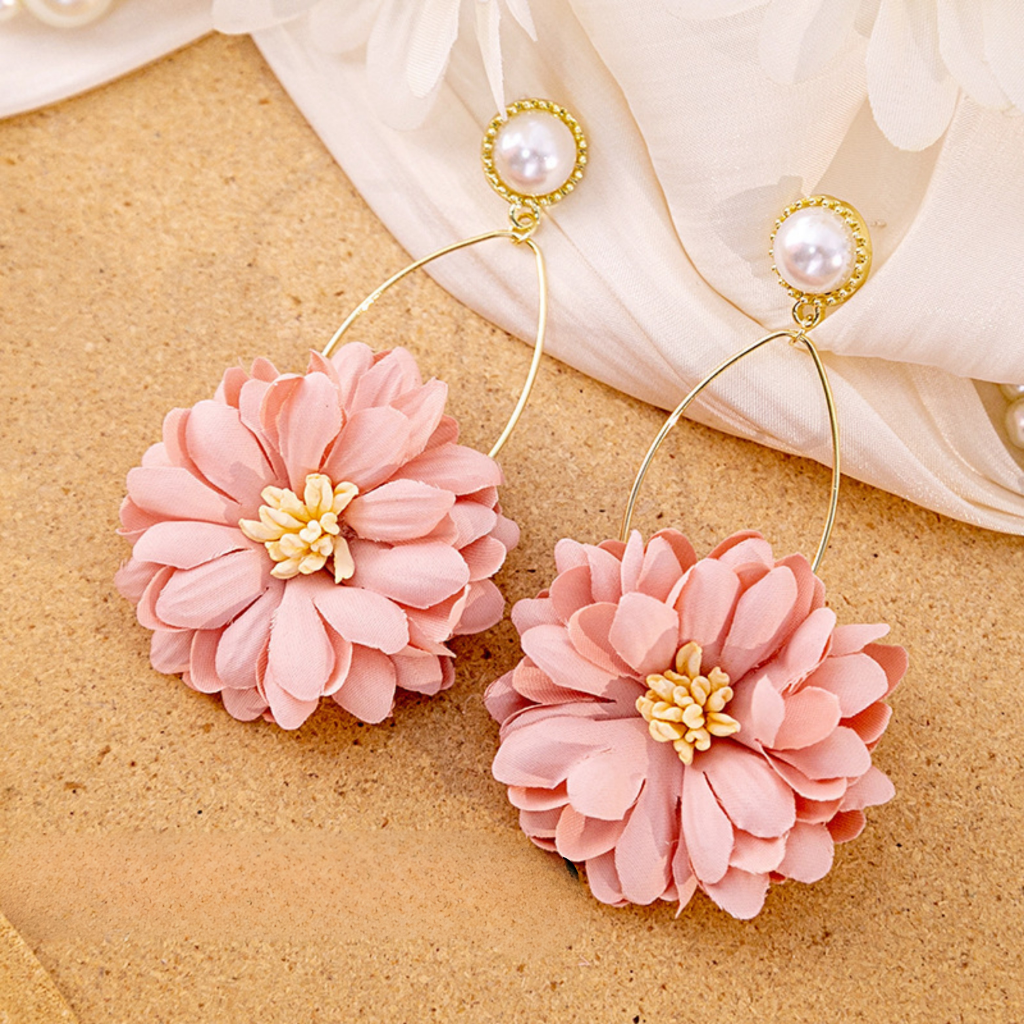 Stetement Flower Dangle Earrings