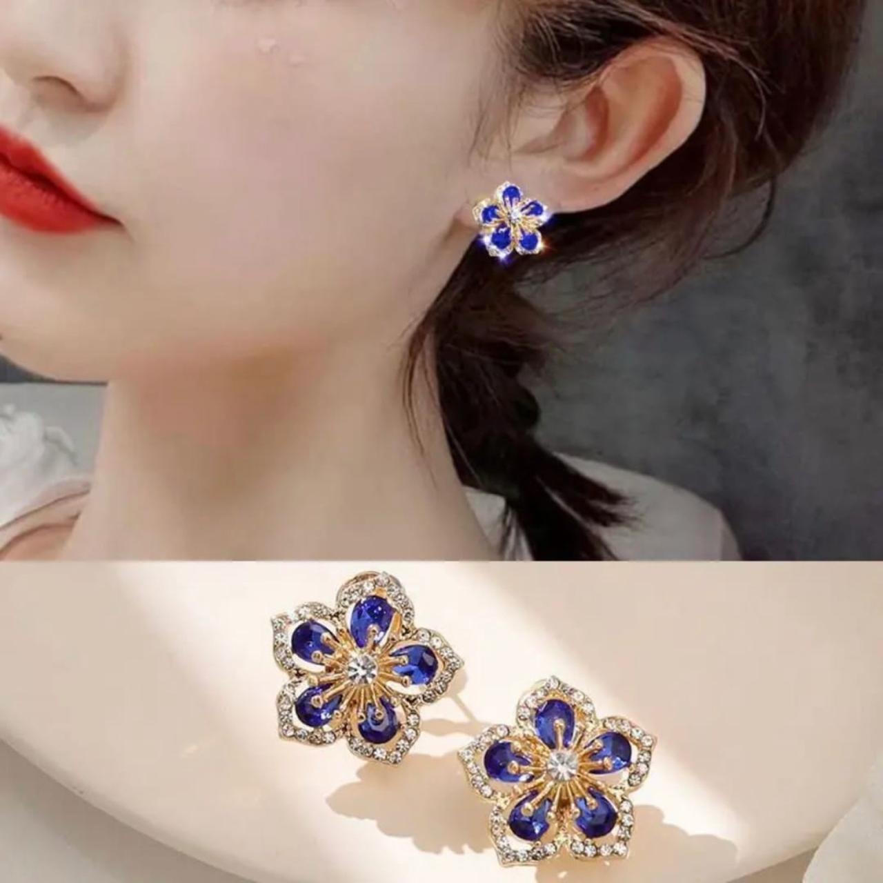 Flower Bling Earrings