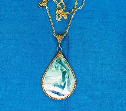 Fluid Necklace : Handmade
