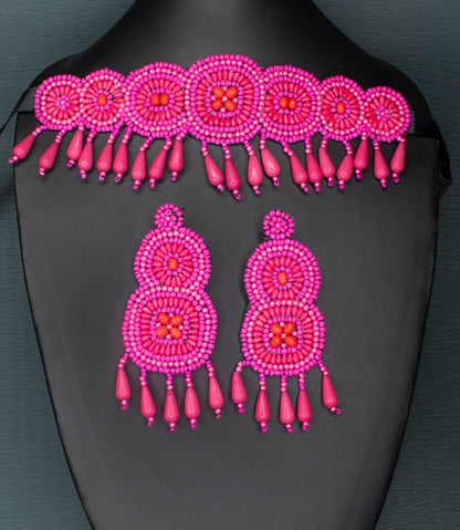 Esha Embroidered Necklace Set : Handmade