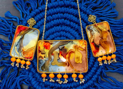 Latika Fluid Necklace set : Handmade