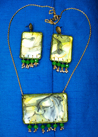Green Fluid Necklace set : Handmade