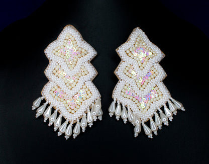 Saloni Embroidered Earrings : Handmade